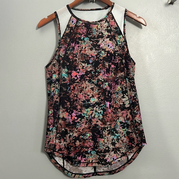 Lululemon Sculpt Tank Top Stencil Blossom Red Multi size L- gently used - Picture 2 of 10